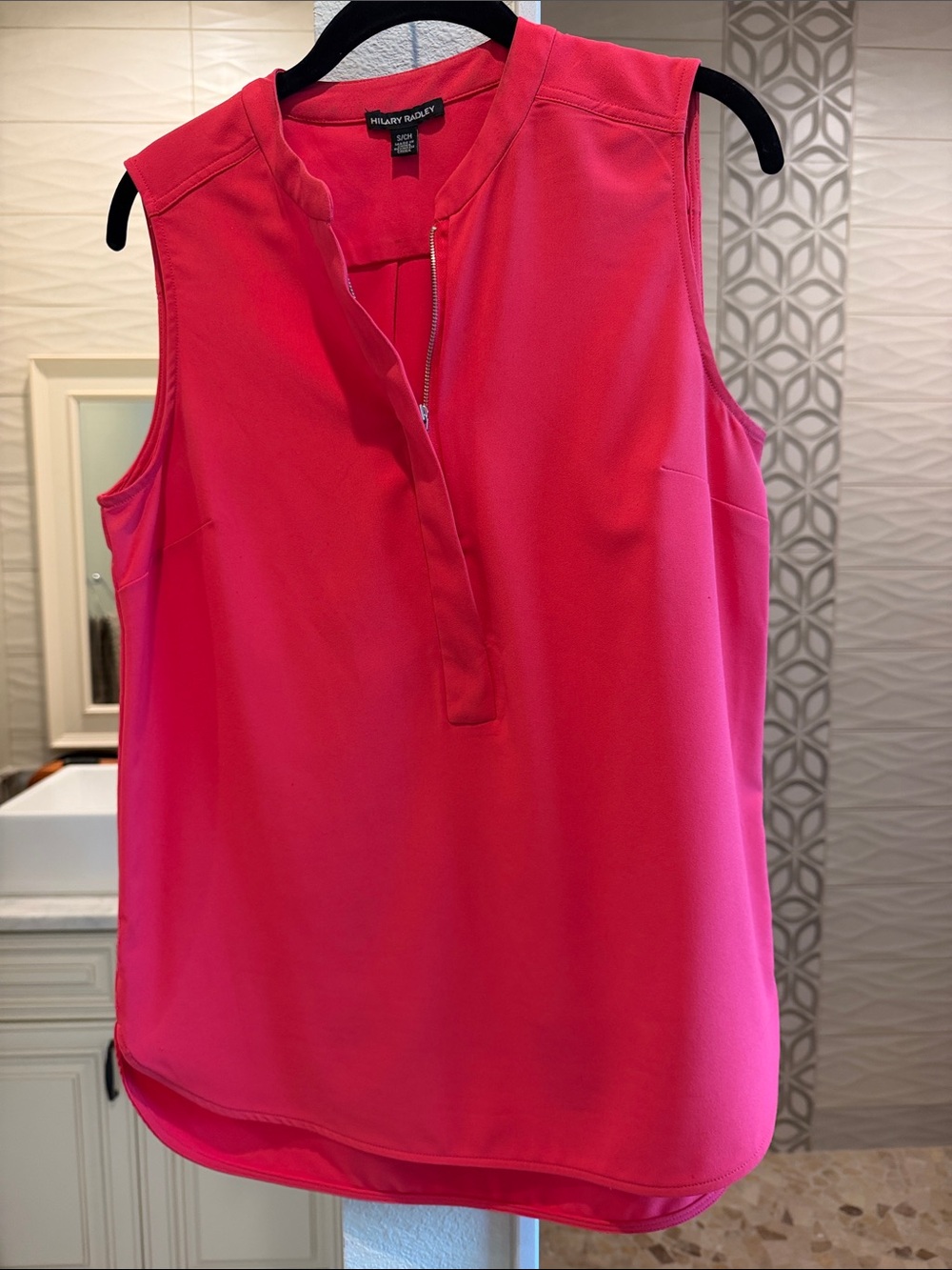 Hilary Radley Sleeveless Zip-Front Camisole in Hot Pink